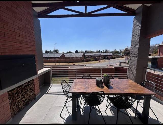 2 BEDROOM HOUSE FOR SALE IN RIETVALLEIRAND